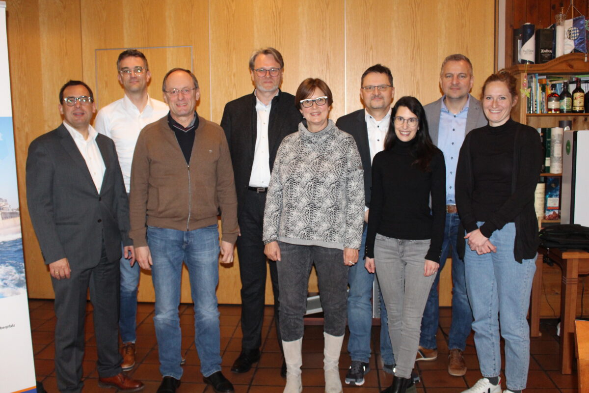 Wirtschaftsclub Nordoberpfalz wird ein bisserl jünger und weiblicher