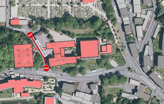 Sperrung des Friedhofwegs in Tirschenreuth