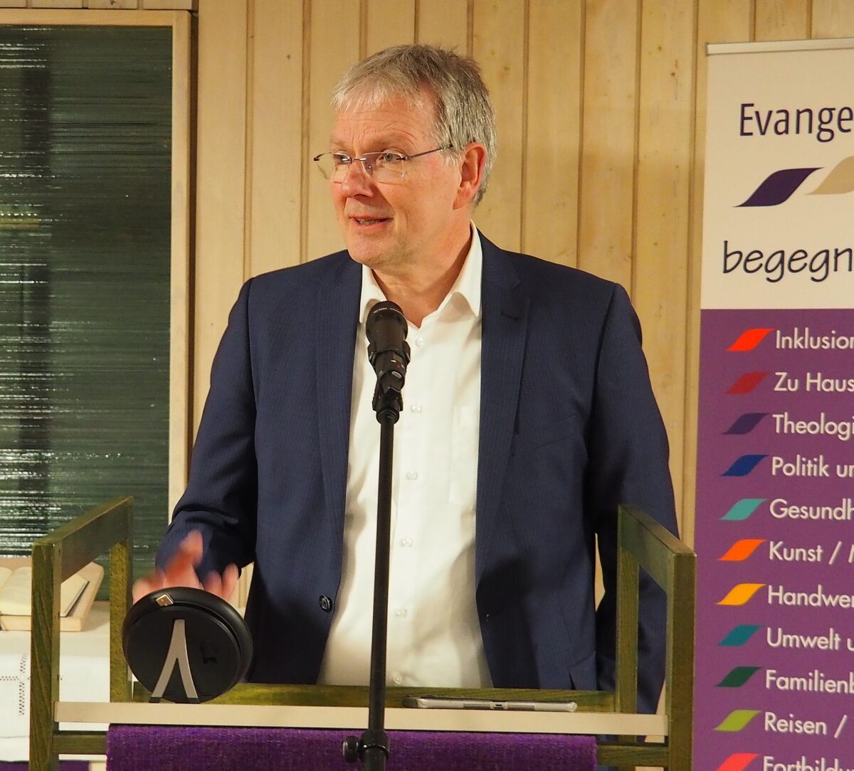 „Dietrich Bonhoeffer wird mit Vorliebe von Schwurblern und Rechten missbraucht“