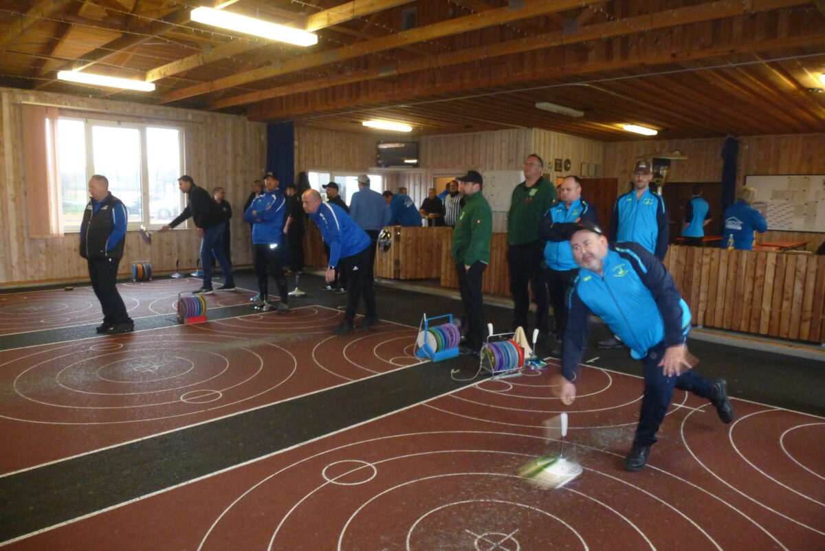 21 Vereine kämpfen beim Stockturnier des FC Kaltenbrunn um den Sieg