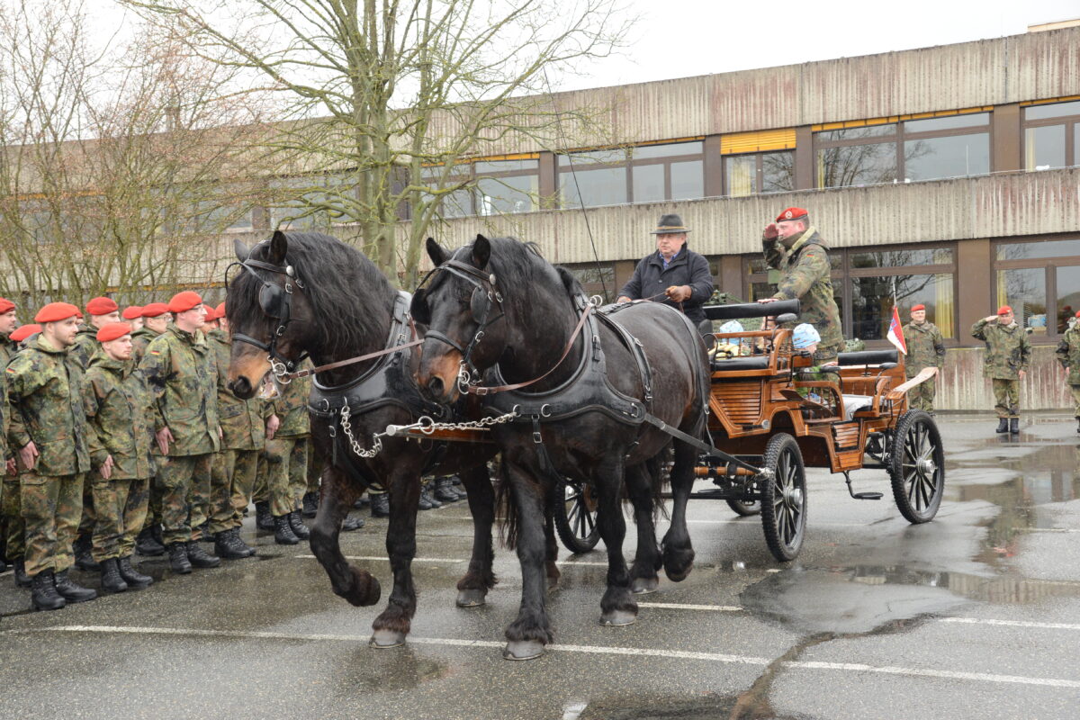 Einen Appell zum Abschied: Major Müller verlässt die Kaserne