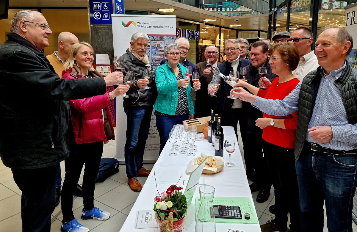 Feine Tröpfchen aus Weiden am See
