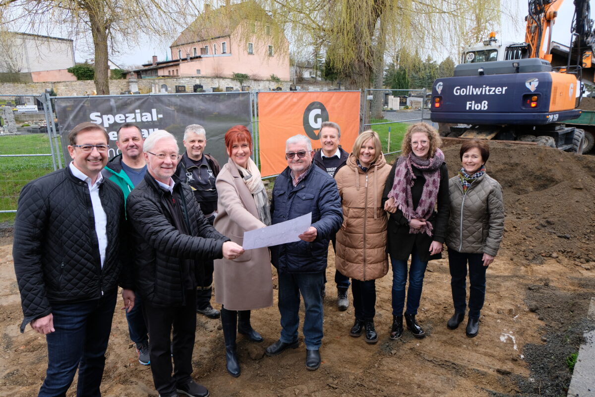 Sanierung im Flosser Friedhof hat begonnen – Verkehrsbeschränkungen zu erwarten