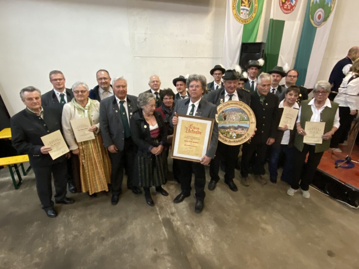 350 Jahre Schützenverein Tännesberg und 15 Jahre Schloßbergböller Tännesberg