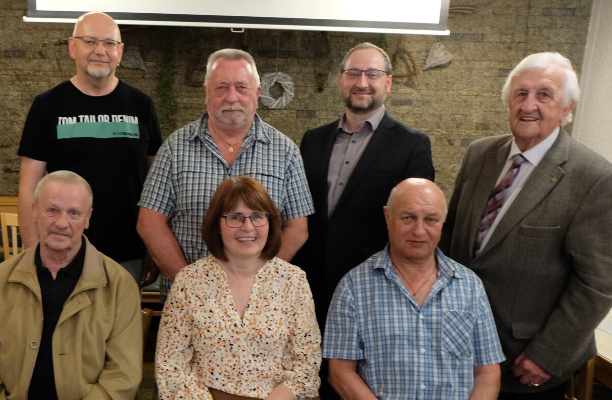 Bezahlbare Wohnungen und Rekordbilanz beim Flosser Bauverein