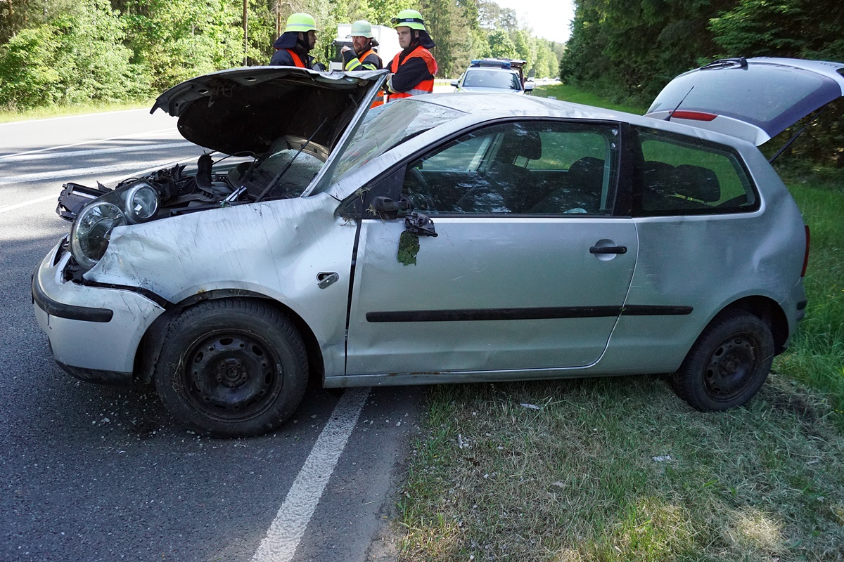 Verkehrsunfall mit Überschlag auf der B470