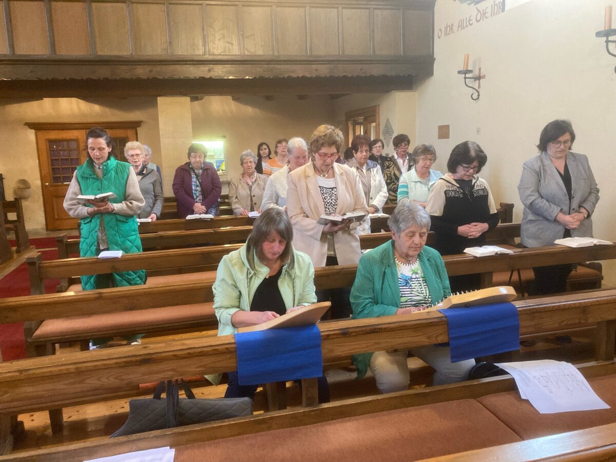 Maiandacht der Frauengruppe Döllnitz