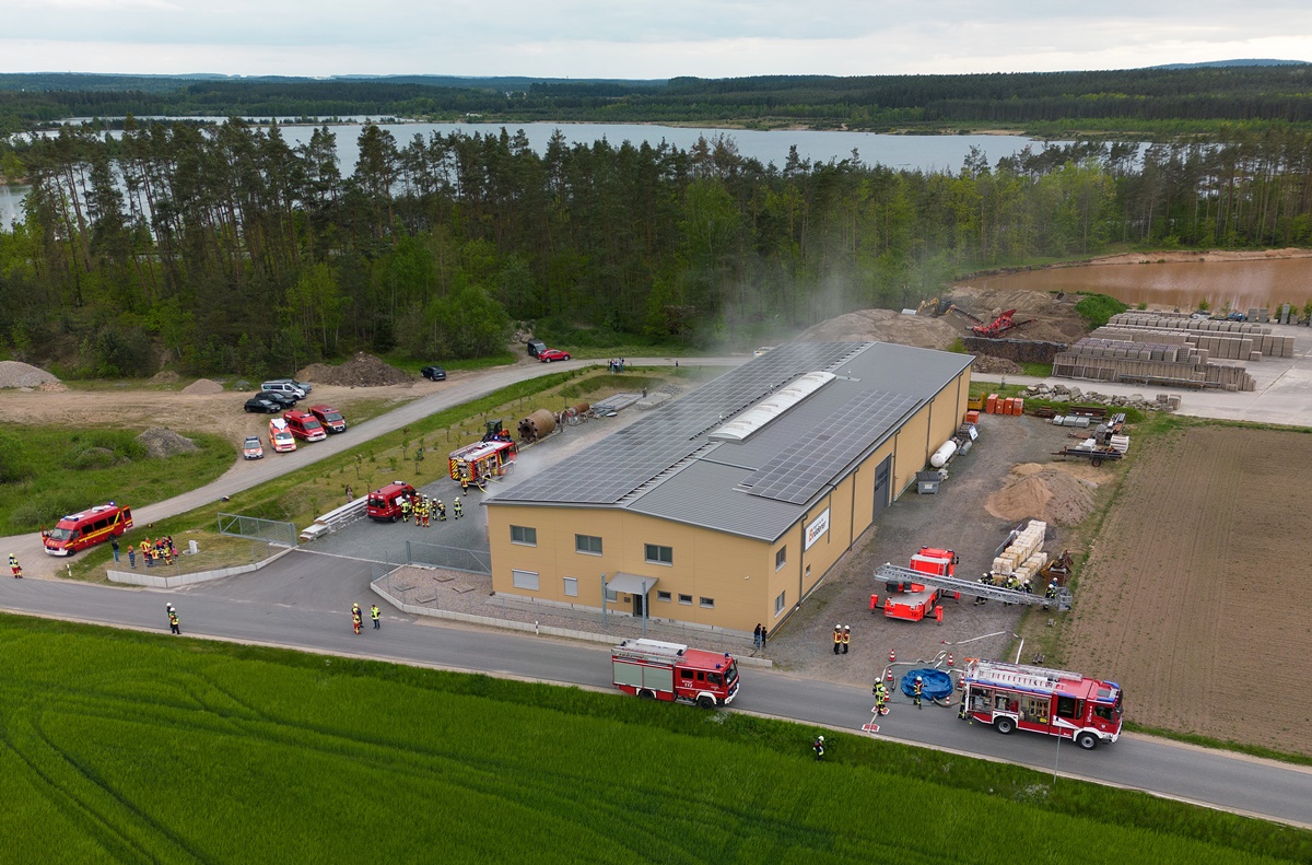 Mehr als 120 Einsatzkräfte: Großübung mit zehn Feuerwehren