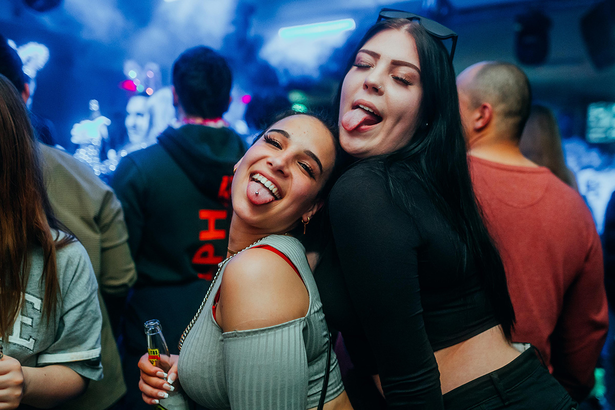 Bildergalerie: Ein heißer Start ins Partywochenende in Weiden