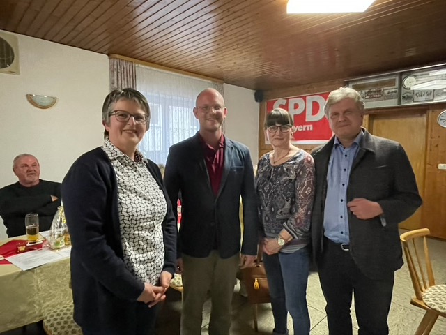 SPD Mantel: "Soziale Politik für dich – für Körper, Geist und Seele"