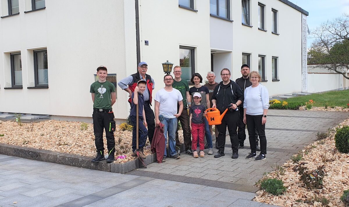 Kolpingsfamilie übernimmt Patenschaft für Pfarrhofbeete