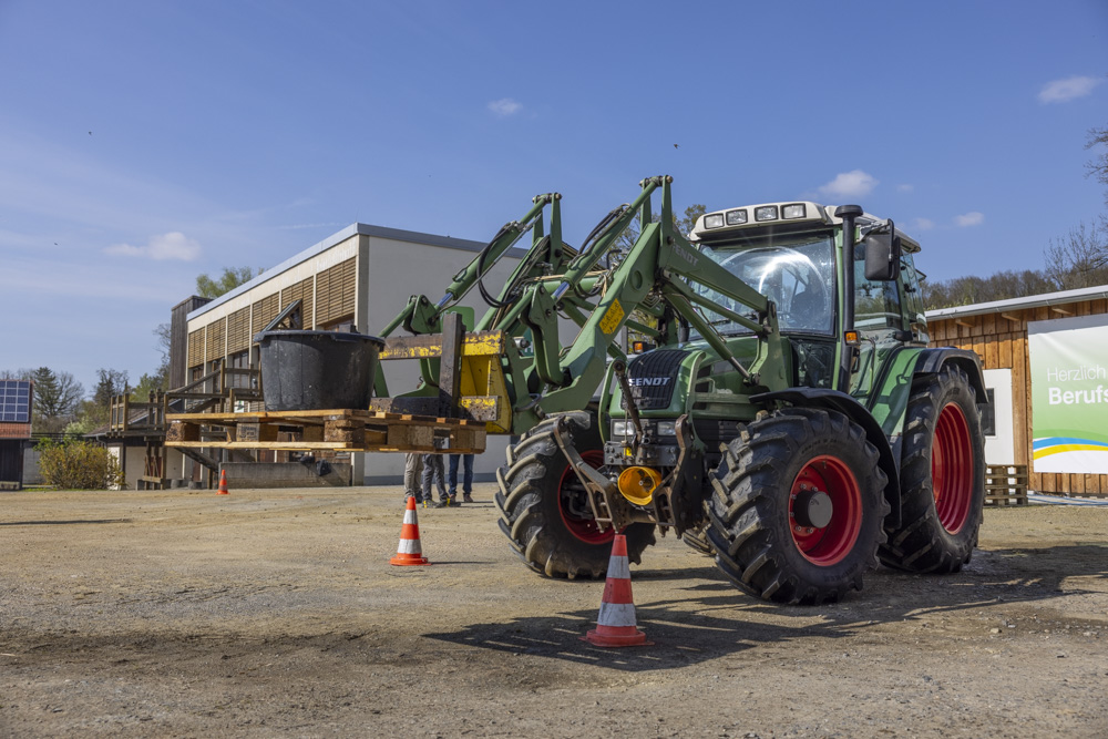Die Besten aus den landwirtschaftlichen Berufen haben ihr Können in Weiden bewiesen