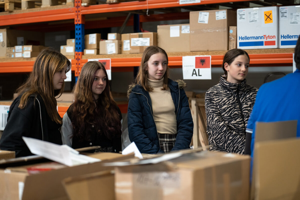 Realschüler besuchen die Firma PSZ electronic