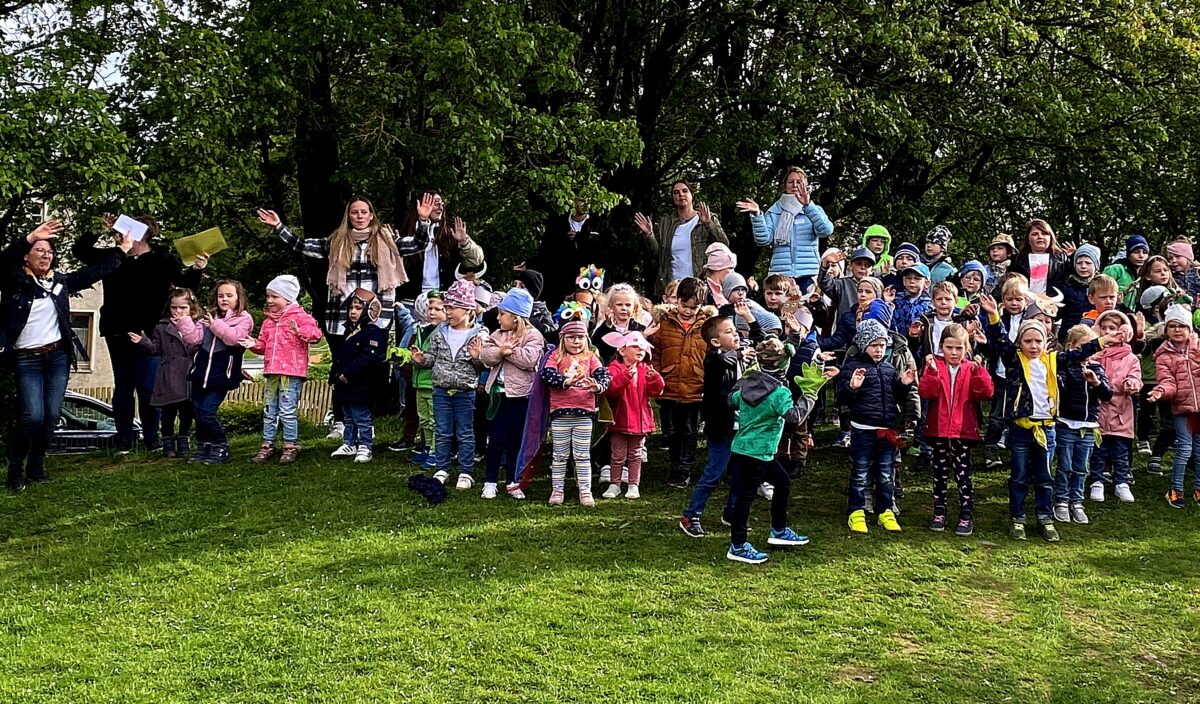 Kinder entdecken mit allen Sinnen die Welt