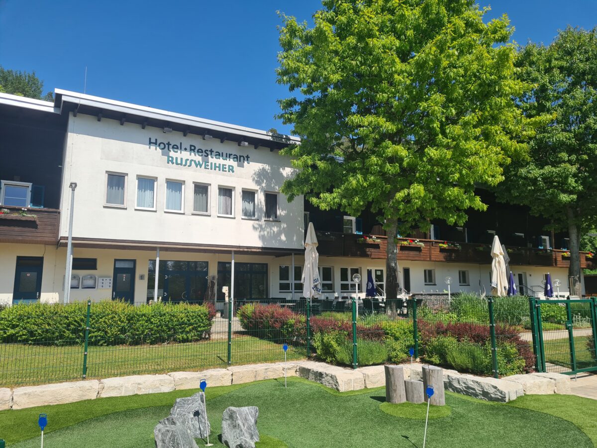 Stadtrat Eschenbach: Sanierungen am Hotel Rußweiher