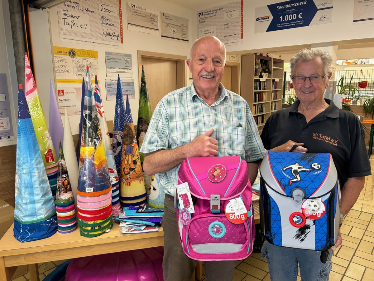 20230620 Tafel Weiden erhält Schulranzen Foto: Martin