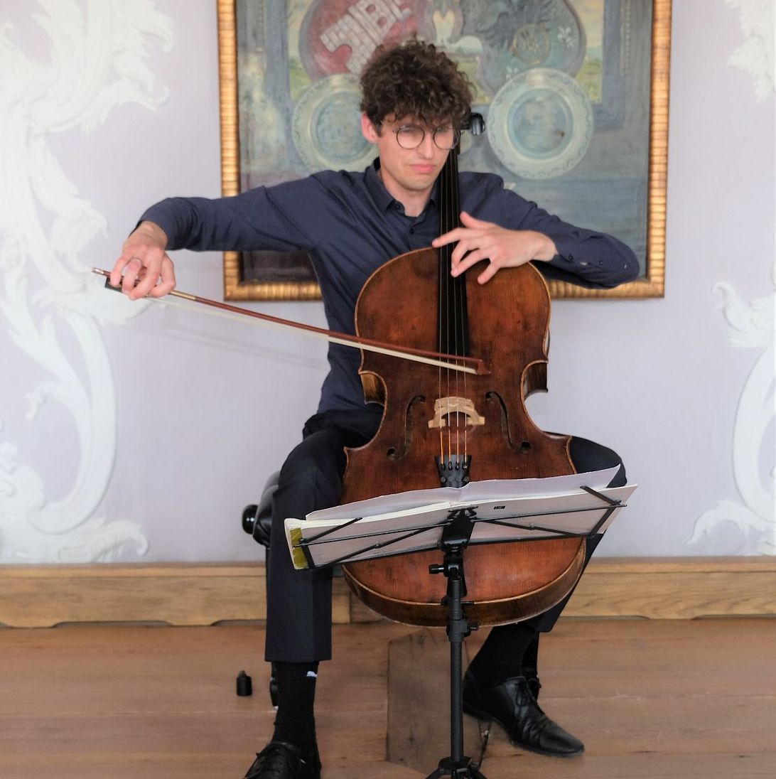 Christoph Steiner-Heinlein brilliert in Speinshart mit feierlicher Tanzmusik