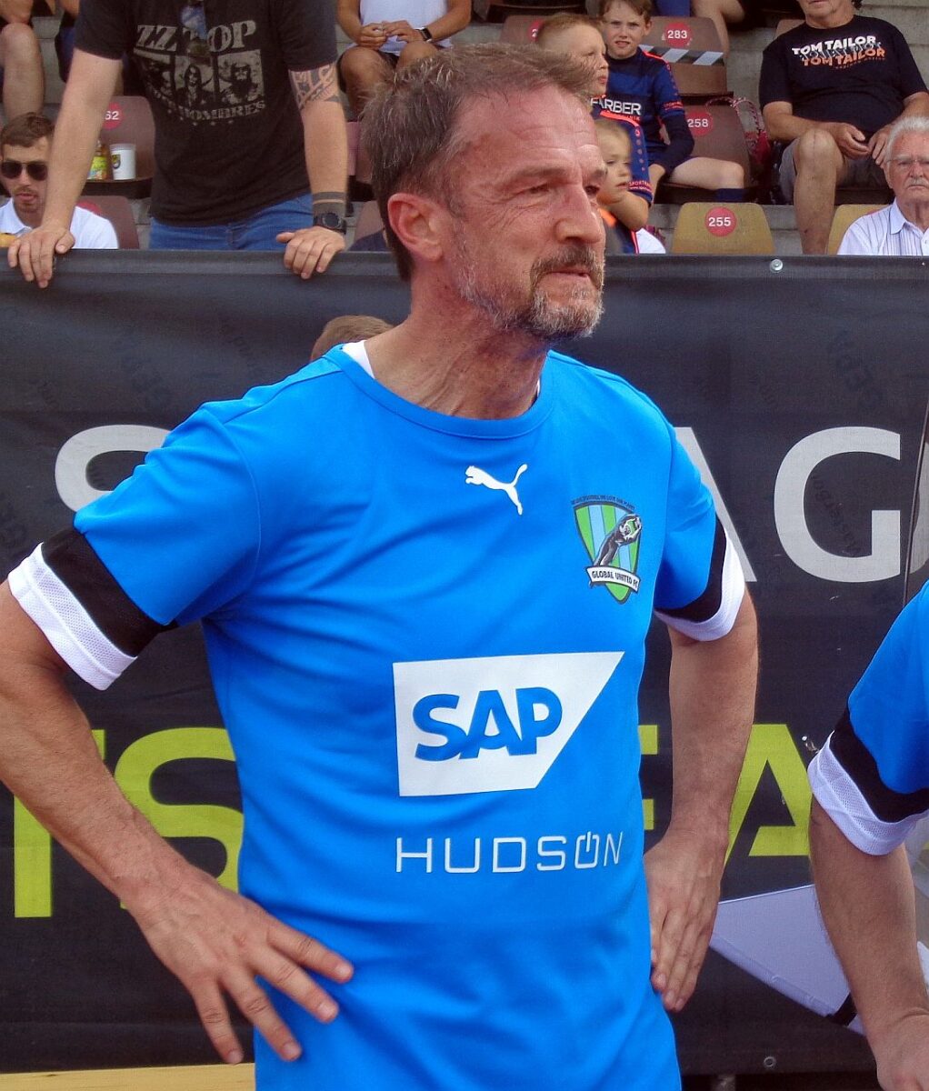 Talk am Rande vom Legendenspiel: Fredi Bobic