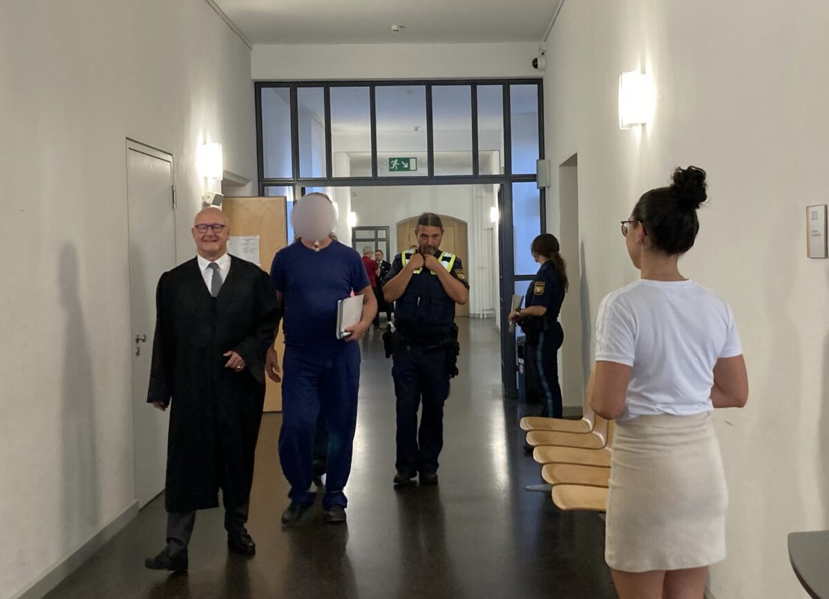 Pflegedienstleiter Johann R. Landgericht Regensburg