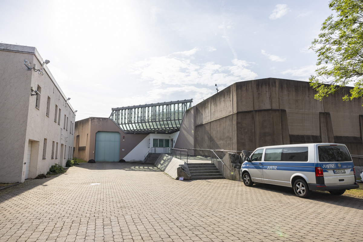 Justizvollzugsanstalt Weiden Gefängnis Symbolbild