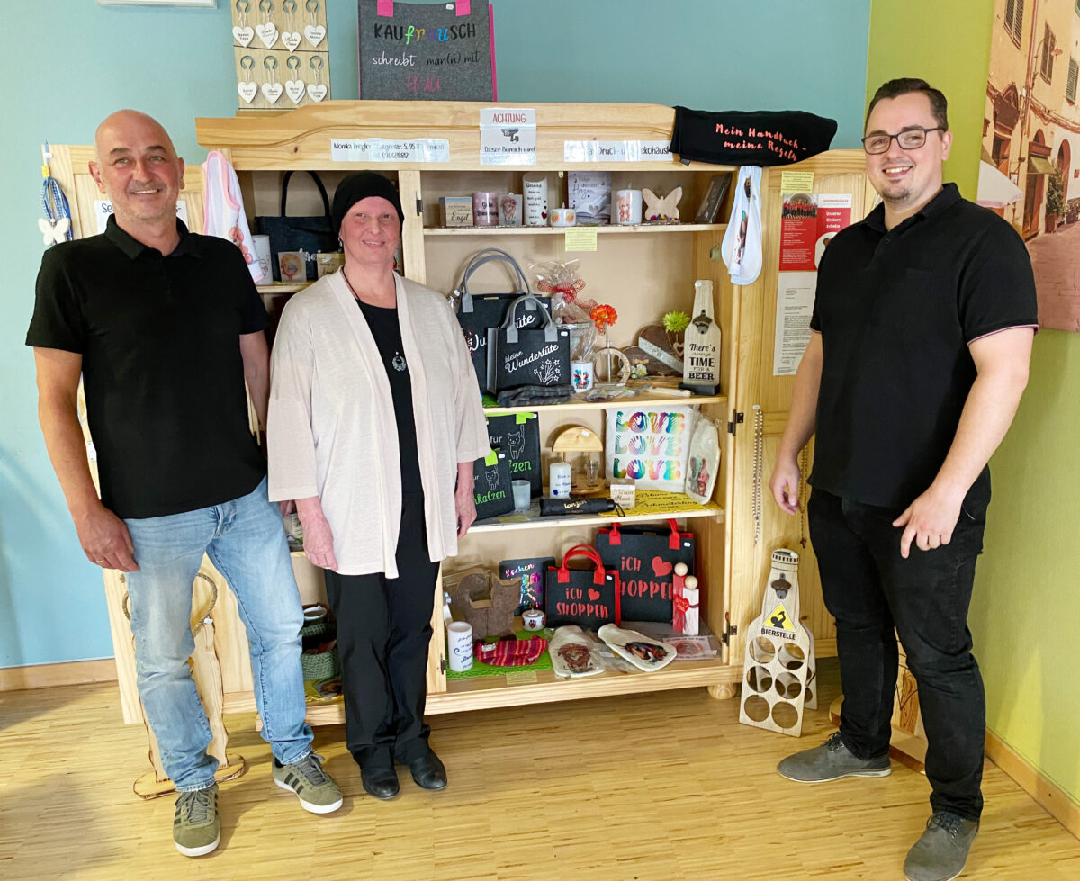 Erlöse des „Dekohäusl“ im Krankenhaus Kemnath kommen Kinderkrebshilfe zugute