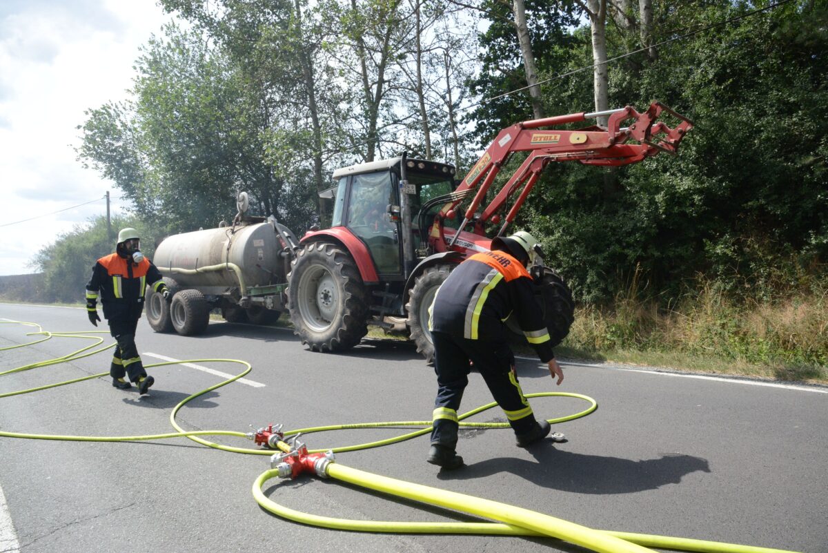 Flächenbrand bei Luhe: Rasche Hilfe durch örtliche Einsatzkräfte und Landwirte
