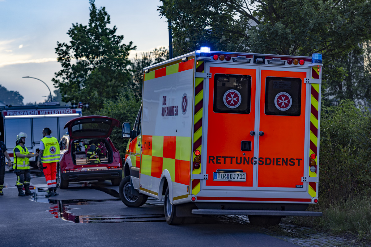 Auffahrunfall auf Süd-Ost-Tangente: Zwei Verletzte und 9500 Euro Schaden