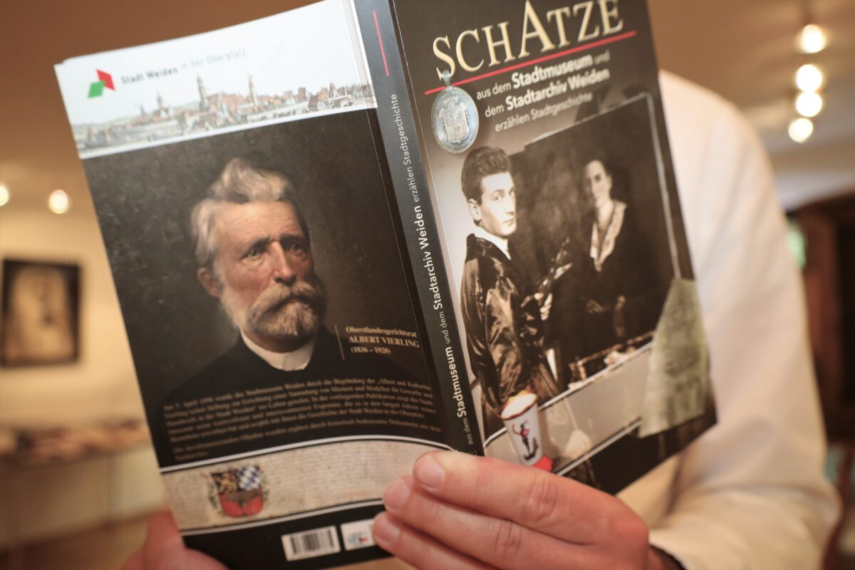 Spannende Schätze der Stadtgeschichte Weidens heben