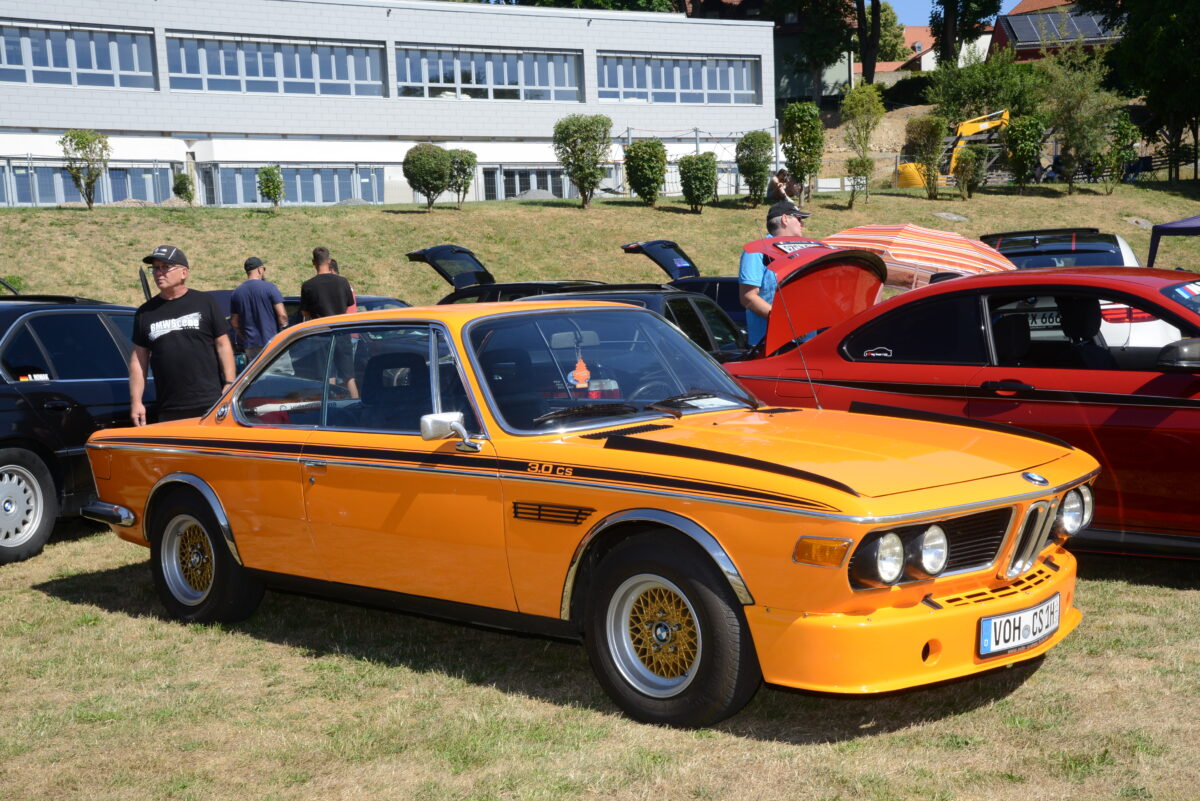 Weit angereister Besuch beim BMW-Treffen in Pleystein