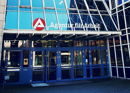 Frühjahrsbelebung stabilisiert Arbeitsmarkt im Agenturbezirk Weiden