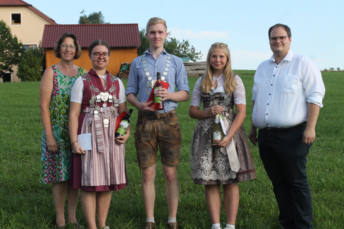 Junge Schützen mit ruhigen Händen