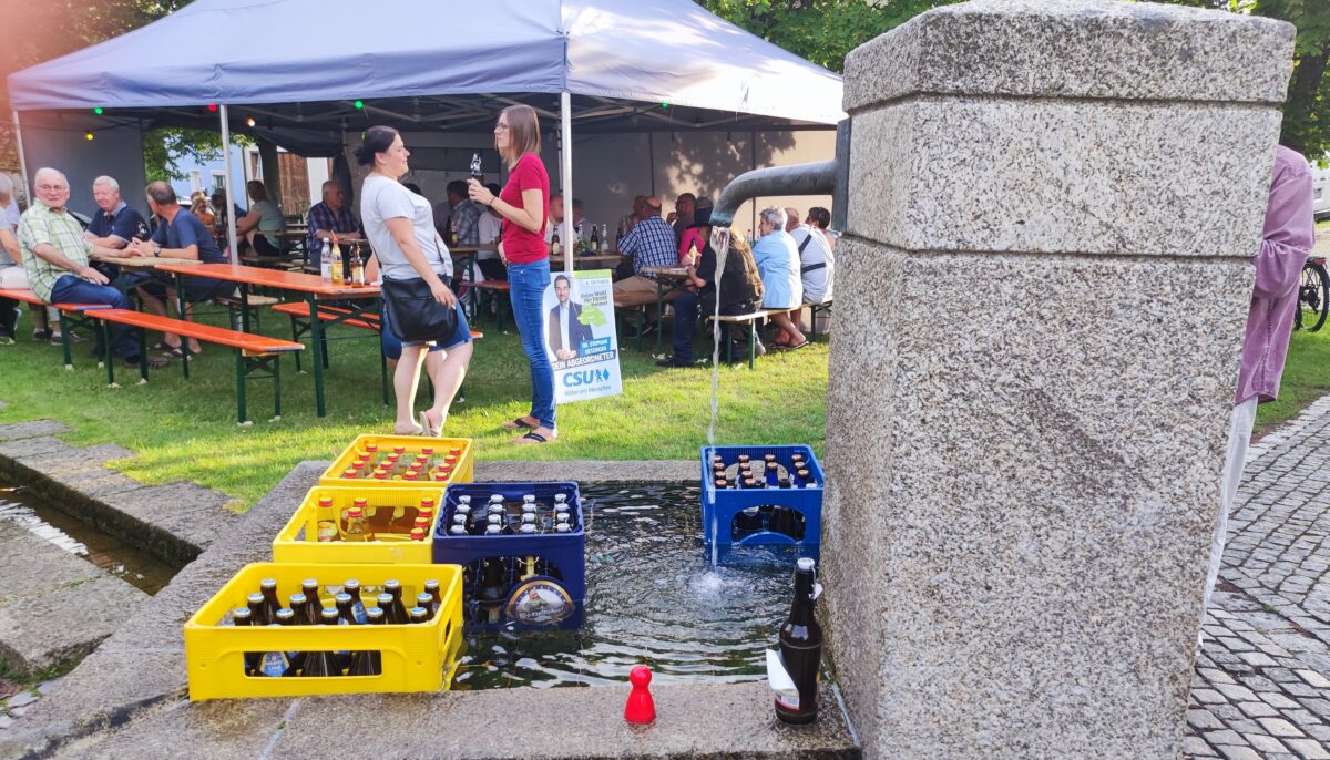 Alles ausverkauft: Brunnenfest in Neudorf