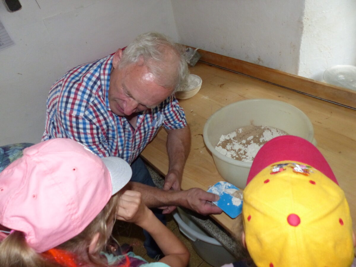 Ferienprogramm: Ein Bäckermeister mit einem ganz großen Herz für Kinder