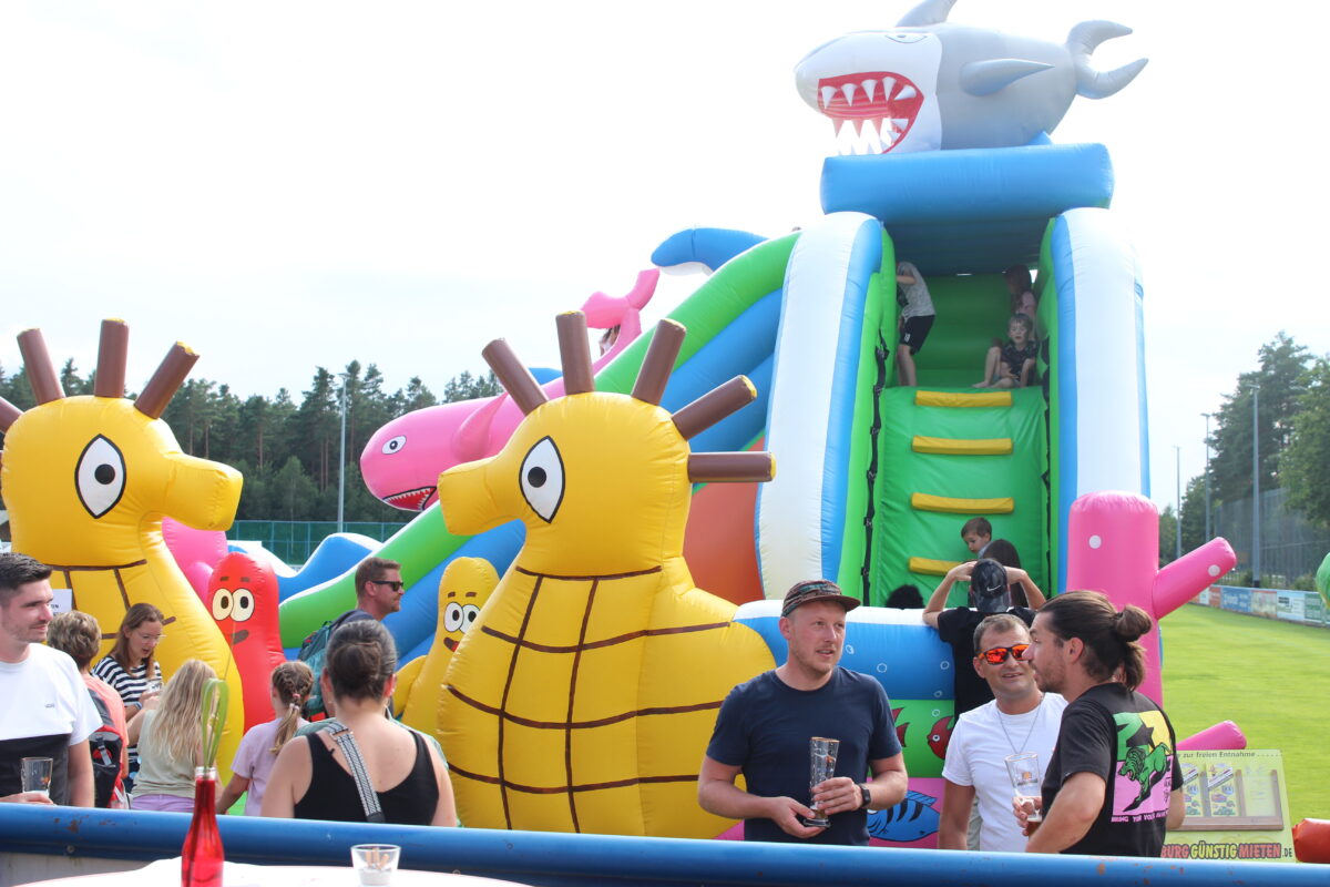 Sommer- und Kinderfest Etzenricht: jede Menge Platz zum Spielen