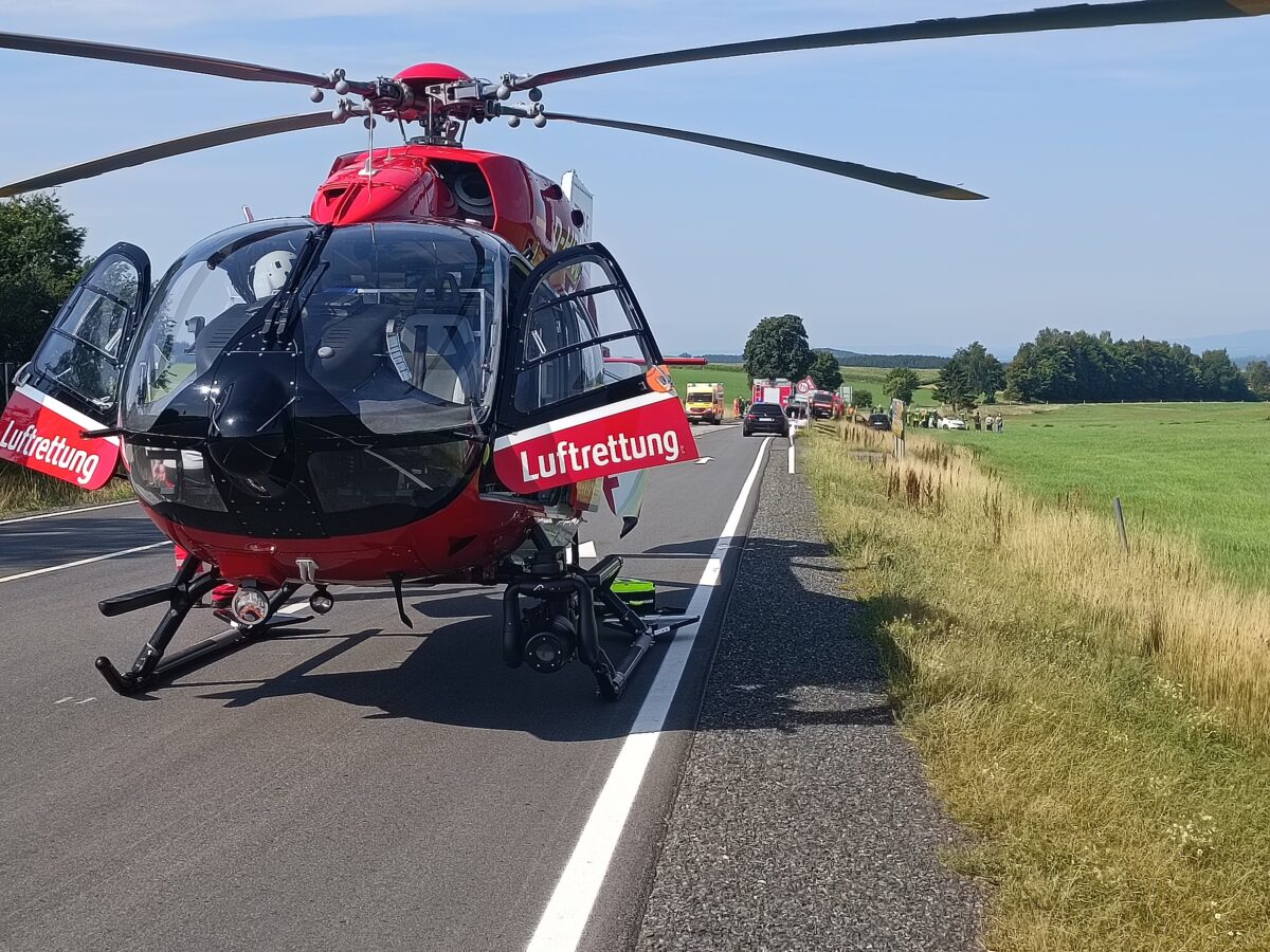 Unfall Rotes Kreuz BRK Polizei