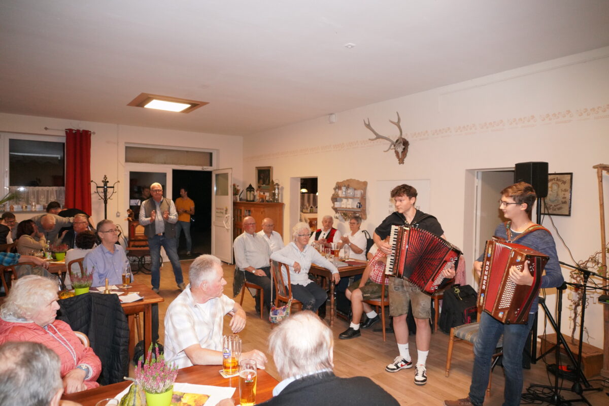 Nordoberpfälzer Musikfreunde gastieren beim Maler