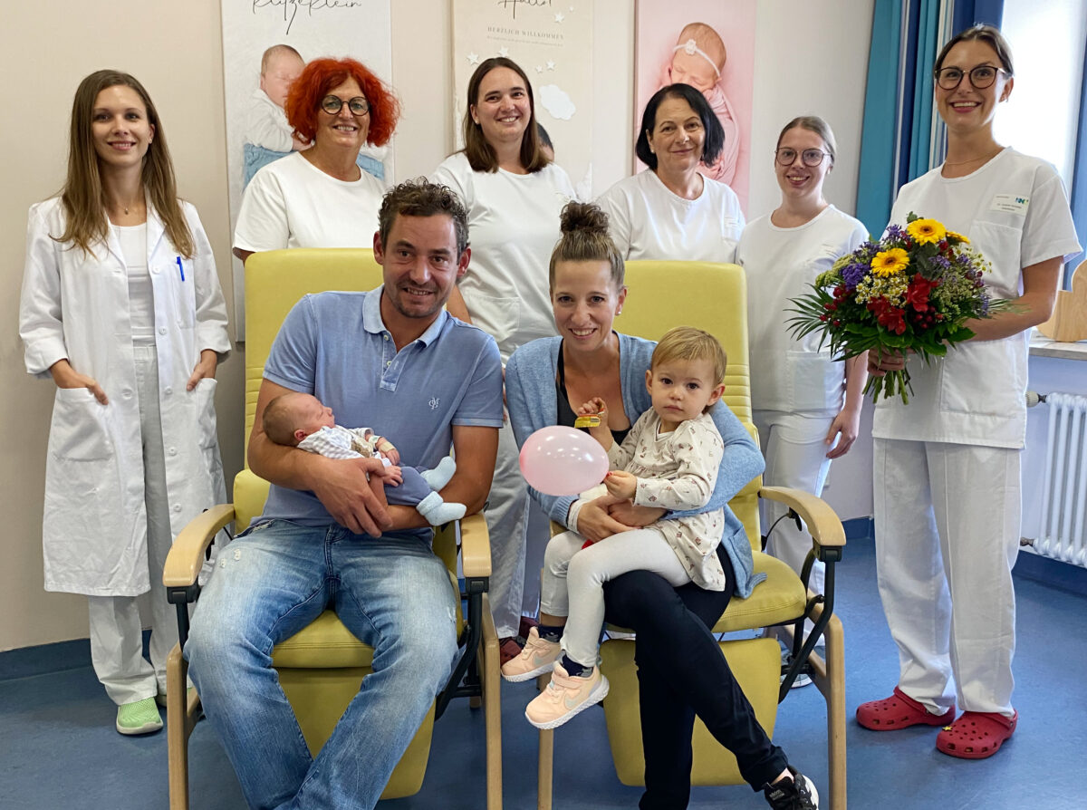 Max macht die 1000 voll: Tausendste Geburt 2023 am Klinikum Weiden