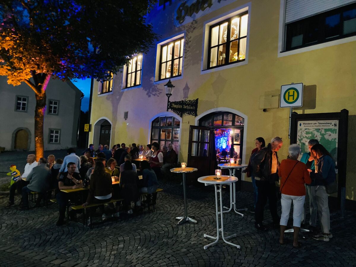 Gäste sind sogar von Korea angereist: Sommerlaune in Tännesberg