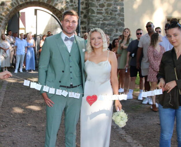 Am zehnten Jahrestag zum Standesamt