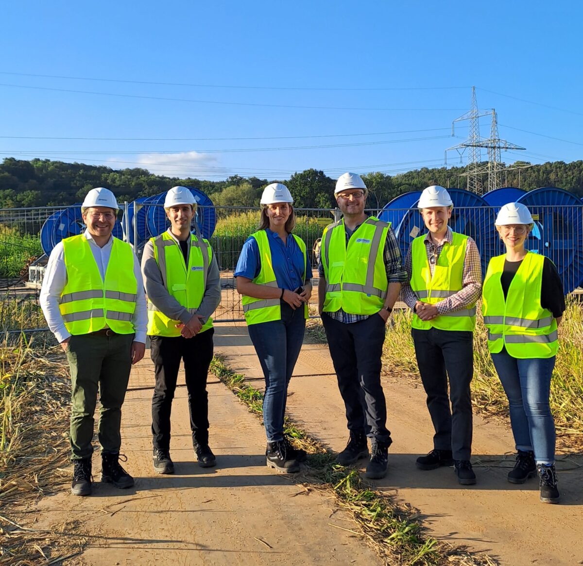Grüne Spitzenkandidaten besichtigen die Bauarbeiten am Ostbayernring