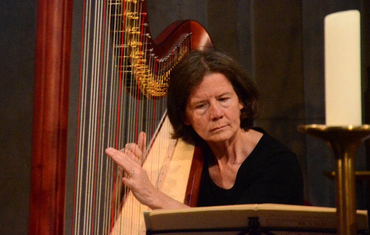 Die „Punkt 12“-Musiksaison in der Josefskirche schließt mit Harfenklängen