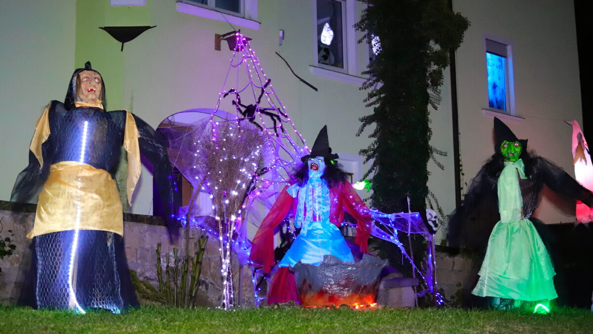 Im alten Forsthaus ist Halloween daheim