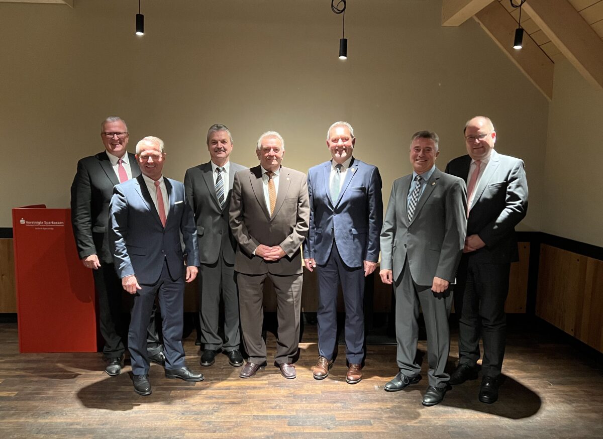 Großer Ehrenabend der Sparkasse: vier langjährige Verwaltungsräte geehrt