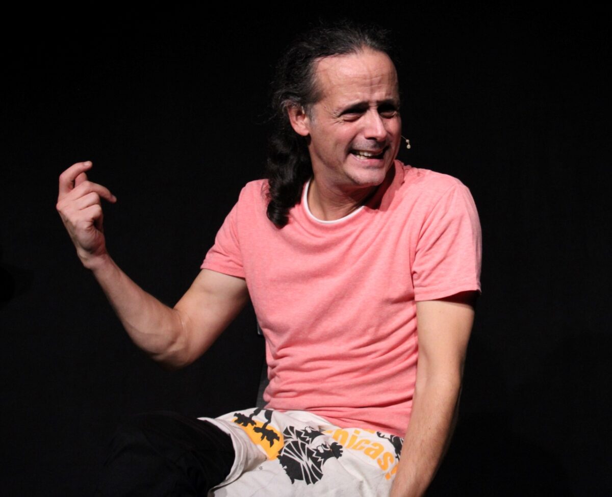 Satirische Magenspiegelung für das Futura-Publikum