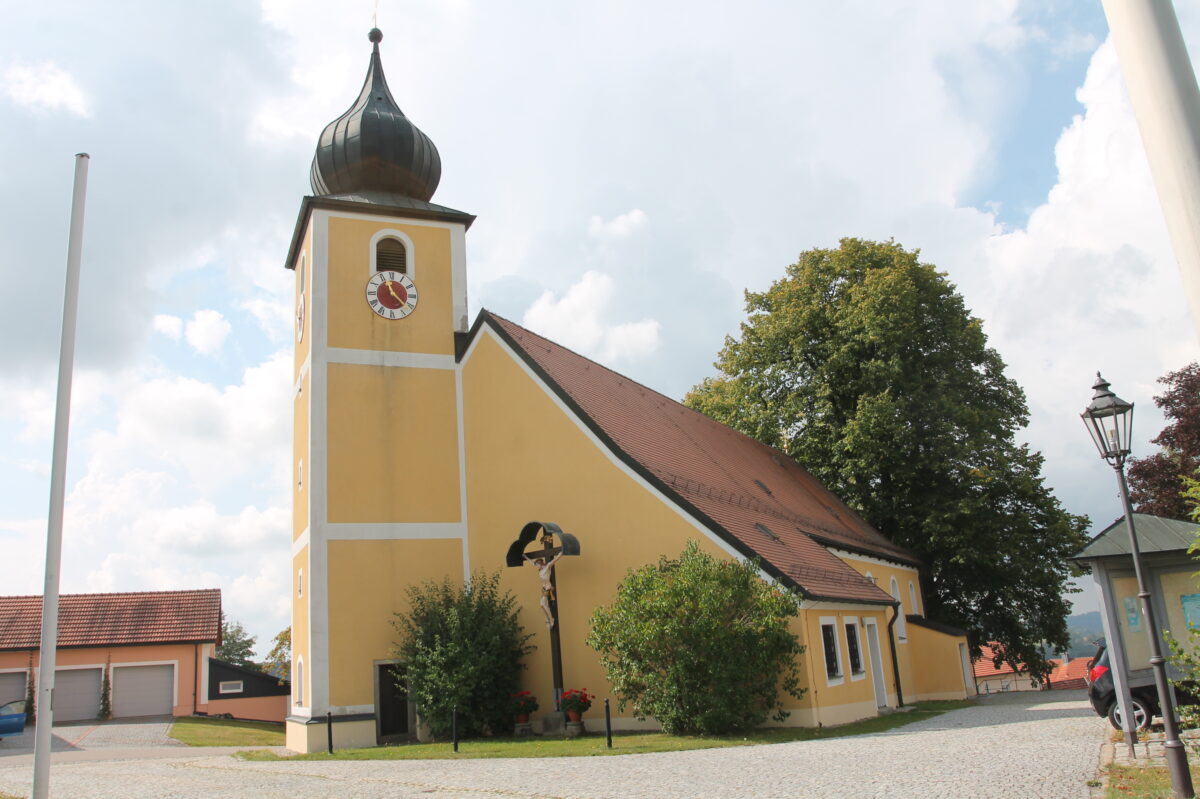 Kirchgeld: Wertvolle Spende für laufende Angelegenheiten