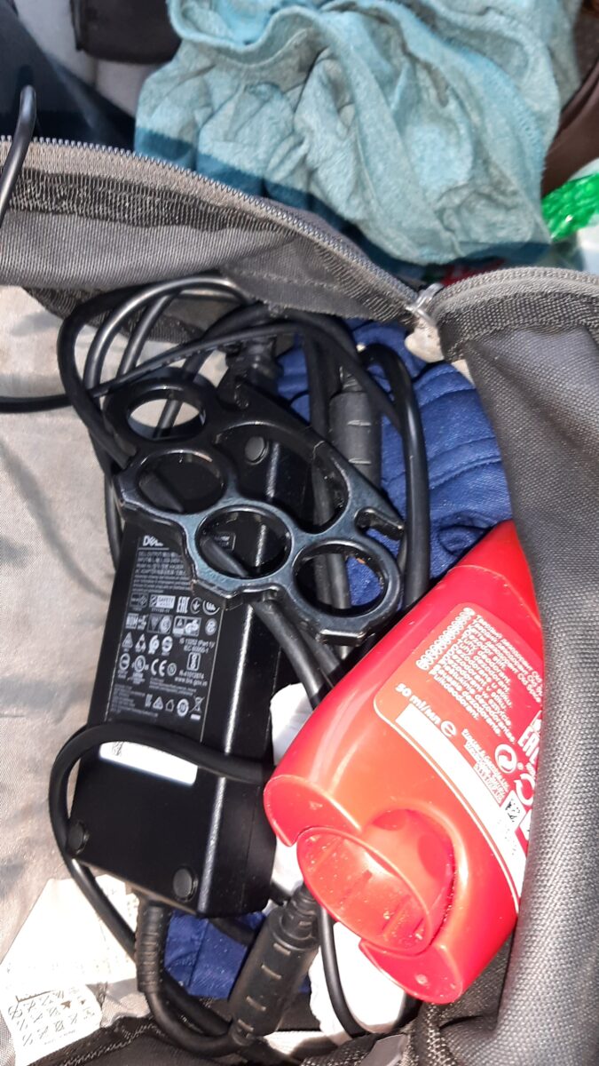 Drei Waffen und ein Haftbefehl