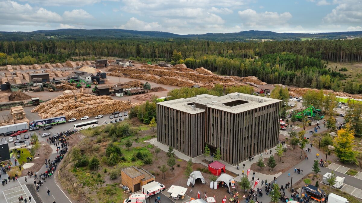 [Update] Der Holz-Riese wankt: Ziegler Group in Schwierigkeiten