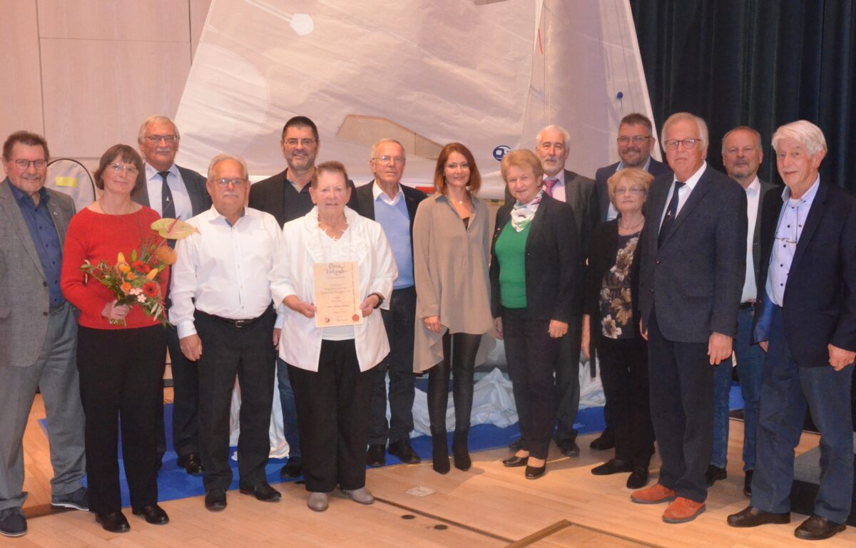 50 Jahre Yachtclub Weiden: Festakt und Schiffstaufe in der Max-Reger-Halle