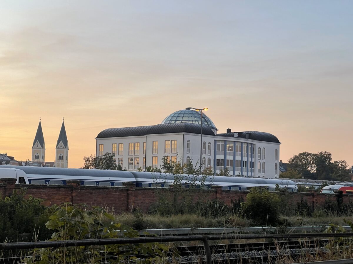 Fragwürdige Kontrolle: Genossenschafts-Berater sitzt im Prüfverband