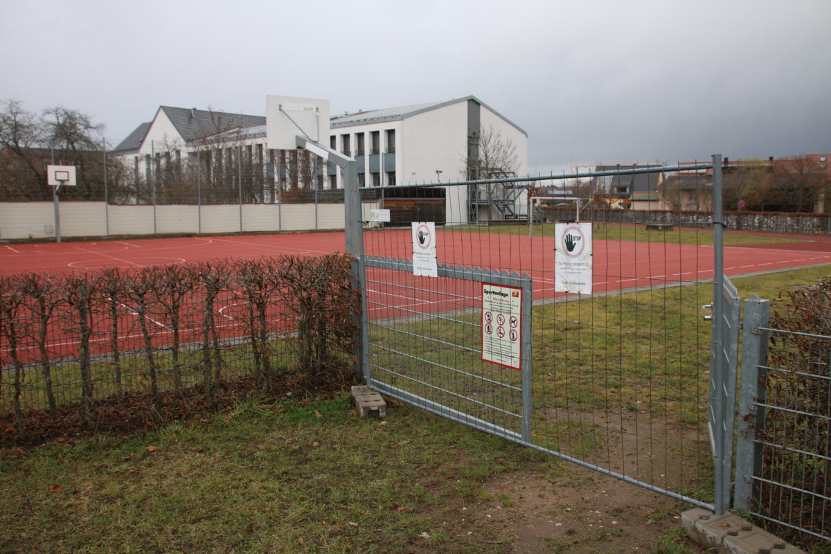 Bürgerversammlung: Bürgermeister will Sportplatz wieder öffnen